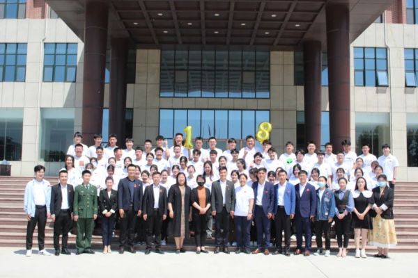 力明中职成人礼，破防了！